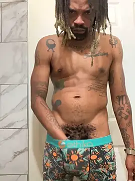 Snapshot of 1BeautyN1Beast chatting on 12.05.24 1BeautyN1Beast online show from 12.05.24