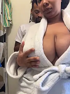 Snapshot of 1BeautyN1Beast chatting on 12.06.24 1BeautyN1Beast online show from 12.06.24