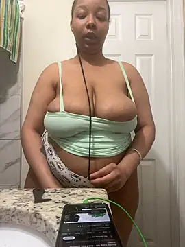 Snapshot of 1BeautyN1Beast chatting on 12.15.24 1BeautyN1Beast online show from 12.15.24