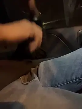 Snapshot of 1BeautyN1Beast chatting on 12.19.24 1BeautyN1Beast online show from 12.19.24