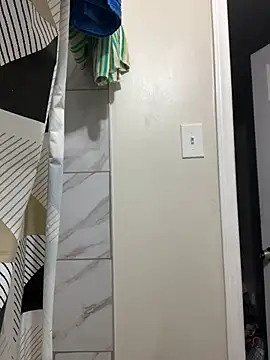 Snapshot of 1BeautyN1Beast chatting on 12.25.24 1BeautyN1Beast online show from 12.25.24