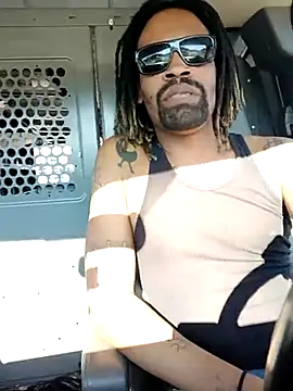 Snapshot of 1BeautyN1Beast chatting on 03.03.25 1BeautyN1Beast online show from 03.03.25