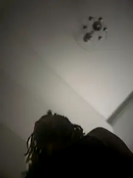 Snapshot of 1BeautyN1Beast chatting on 09.26.25 1BeautyN1Beast online show from 09.26.25