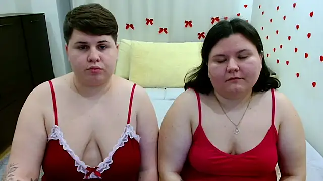 Snapshot of BeckyAndHellen chatting on 10.22.25 BeckyAndHellen online show from 10.22.25