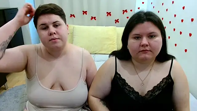 Snapshot of BeckyAndHellen chatting on 10.25.25 BeckyAndHellen online show from 10.25.25