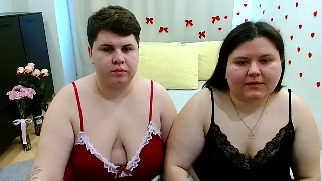 Snapshot of BeckyAndHellen chatting on 10.30.25 BeckyAndHellen online show from 10.30.25