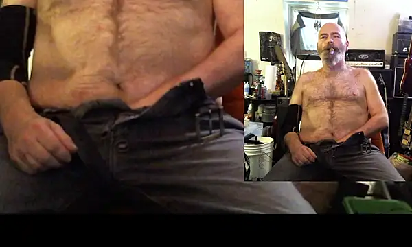 Snapshot of SirGarMack chatting on 03.08.26 SirGarMack online show from 03.08.26