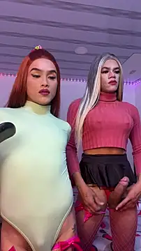 Snapshot of big_girl21cm chatting on 11.11.25 big girl21cm online show from 11.11.25