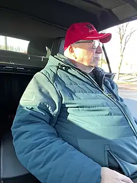 Snapshot of biggandybig chatting on 03.02.25 biggandybig online show from 03.02.25