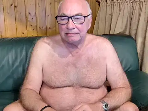 Snapshot of biggandybig chatting on 03.20.25 biggandybig online show from 03.20.25