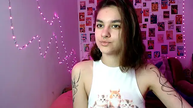 Snapshot of Celine_Dionn chatting on 01.23.25 Celine Dionn online show from 01.23.25