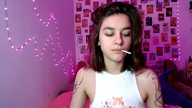 Snapshot of Celine_Dionn chatting on 01.24.25 Celine Dionn online show from 01.24.25