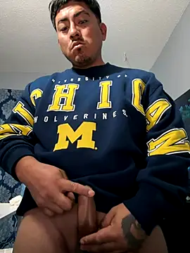 Luisrtrrr online show from 10.21.25