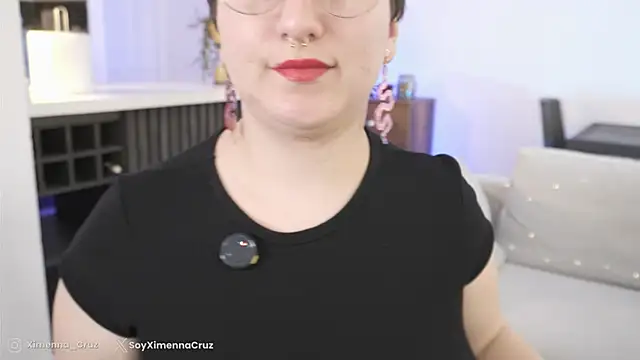 Snapshot of Ximenna_Cruz chatting on 09.09.25 Ximenna Cruz online show from 09.09.25