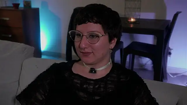 Snapshot of Ximenna_Cruz chatting on 09.24.25 Ximenna Cruz online show from 09.24.25