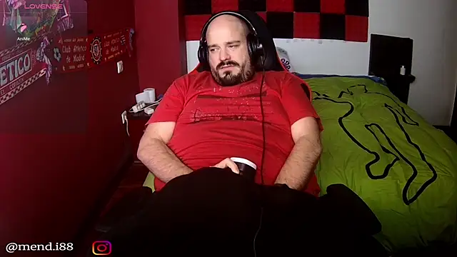 menditeta1 online show from 12.15.25