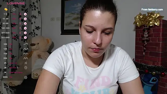 Snapshot of alexia_87 chatting on 12.05.24 alexia 87 online show from 12.05.24