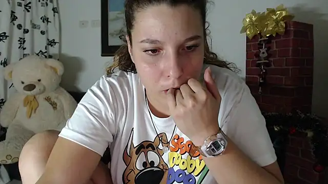 Snapshot of alexia_87 chatting on 12.13.24 alexia 87 online show from 12.13.24