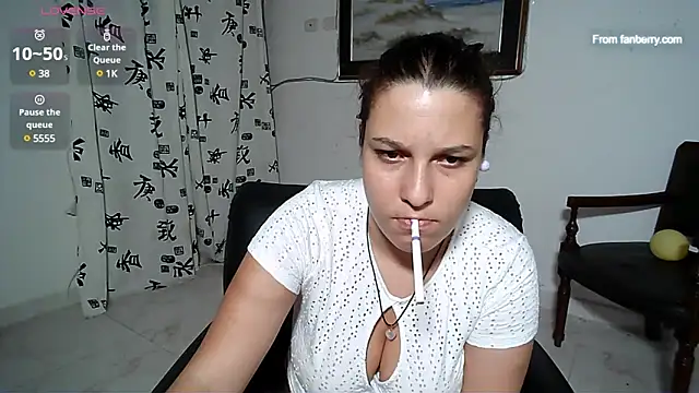 Snapshot of alexia_87 chatting on 01.17.25 alexia 87 online show from 01.17.25