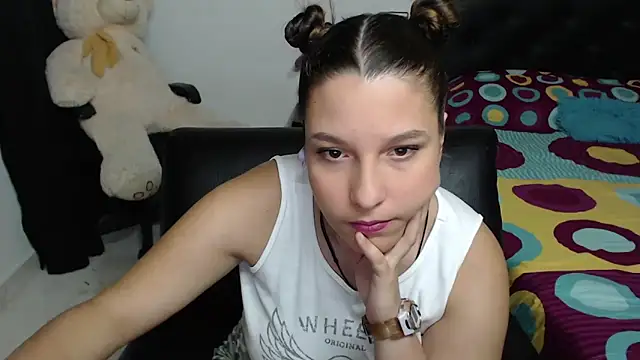 Snapshot of alexia_87 chatting on 01.26.25 alexia 87 online show from 01.26.25