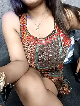 Snapshot of Divya_girl chatting on 02.01.25 Divya girl online show from 02.01.25