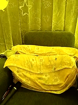 Snapshot of Divya_girl chatting on 03.02.25 Divya girl online show from 03.02.25