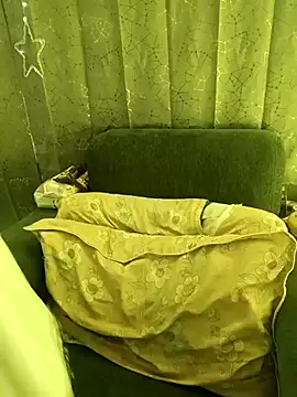 Snapshot of Divya_girl chatting on 03.17.25 Divya girl online show from 03.17.25