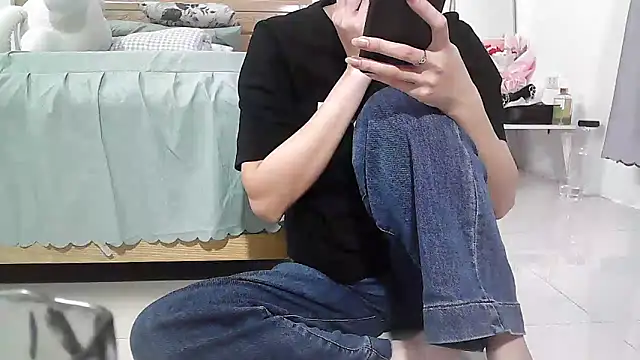 Snapshot of Trang_55 chatting on 11.10.25 Trang 55 online show from 11.10.25