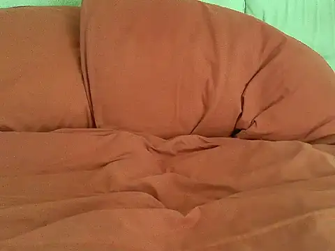 Snapshot of stellamarina85 chatting on 11.05.25 stellamarina85 online show from 11.05.25