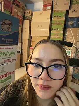 Snapshot of melody-dy chatting on 03.19.26 melody-dy online show from 03.19.26