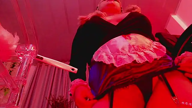 Snapshot of Lena_sweetx chatting on 02.14.25 Lena sweetx online show from 02.14.25