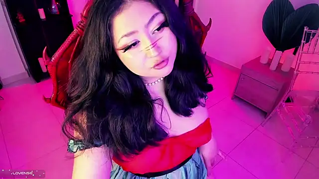 Snapshot of Lena_sweetx chatting on 02.14.25 Lena sweetx online show from 02.14.25