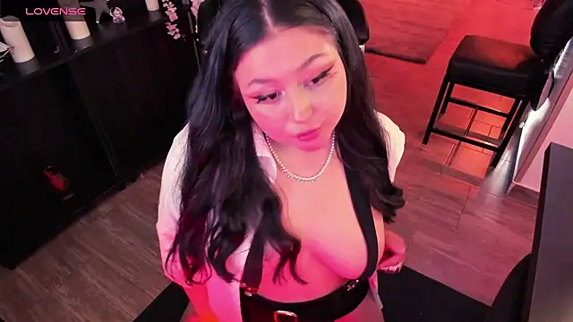 Snapshot of Lena_sweetx chatting on 02.16.25 Lena sweetx online show from 02.16.25