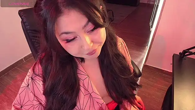 Snapshot of Lena_sweetx chatting on 10.14.25 Lena sweetx online show from 10.14.25