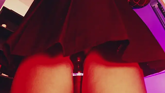 Snapshot of Lena_sweetx chatting on 11.14.25 Lena sweetx online show from 11.14.25