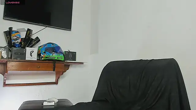 Snapshot of Xander_Str0ng chatting on 11.27.25 Xander Str0ng online show from 11.27.25