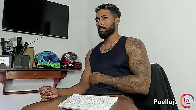 Snapshot of Xander_Str0ng chatting on 01.12.26 Xander Str0ng online show from 01.12.26