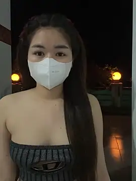 BabyThree  online show from 02.25.25