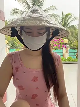 BabyThree  online show from 03.05.25