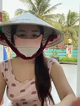 BabyThree  online show from 03.18.25