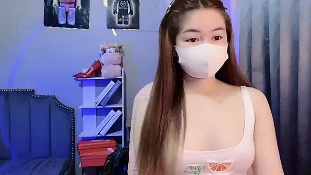 BabyThree  online show from 10.05.25