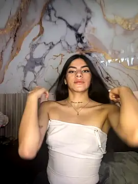 liss hot  online show from 10.23.25