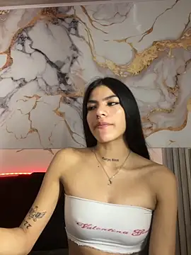 liss hot  online show from 11.14.25