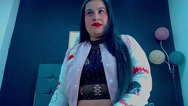 mia xx1 online show from 09.29.25