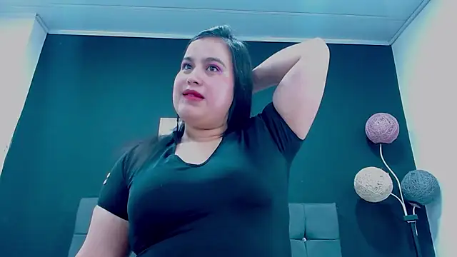 mia xx1 online show from 10.16.25