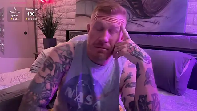 Snapshot of JeffJocc chatting on 11.30.25 JeffJocc online show from 11.30.25