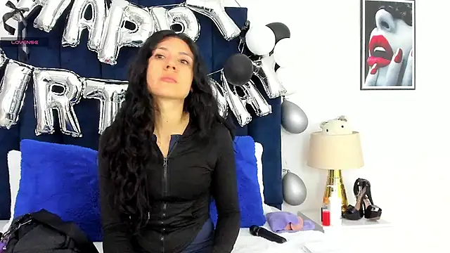 Snapshot of KyleRosee chatting on 10.16.25 KyleRosee online show from 10.16.25
