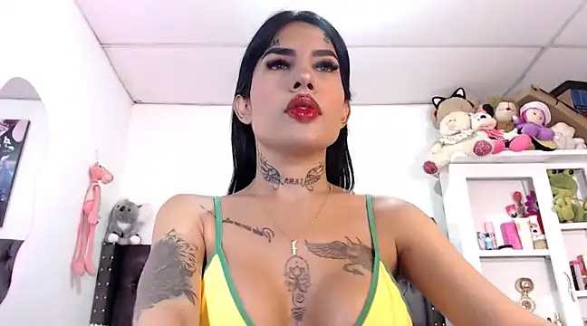 saragill323 online show from 12.20.24