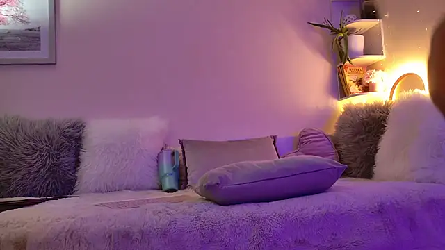 KatBigBum online show from 02.26.25