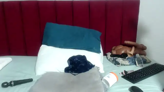 Snapshot of Mochabae chatting on 10.07.25 Mochabae online show from 10.07.25